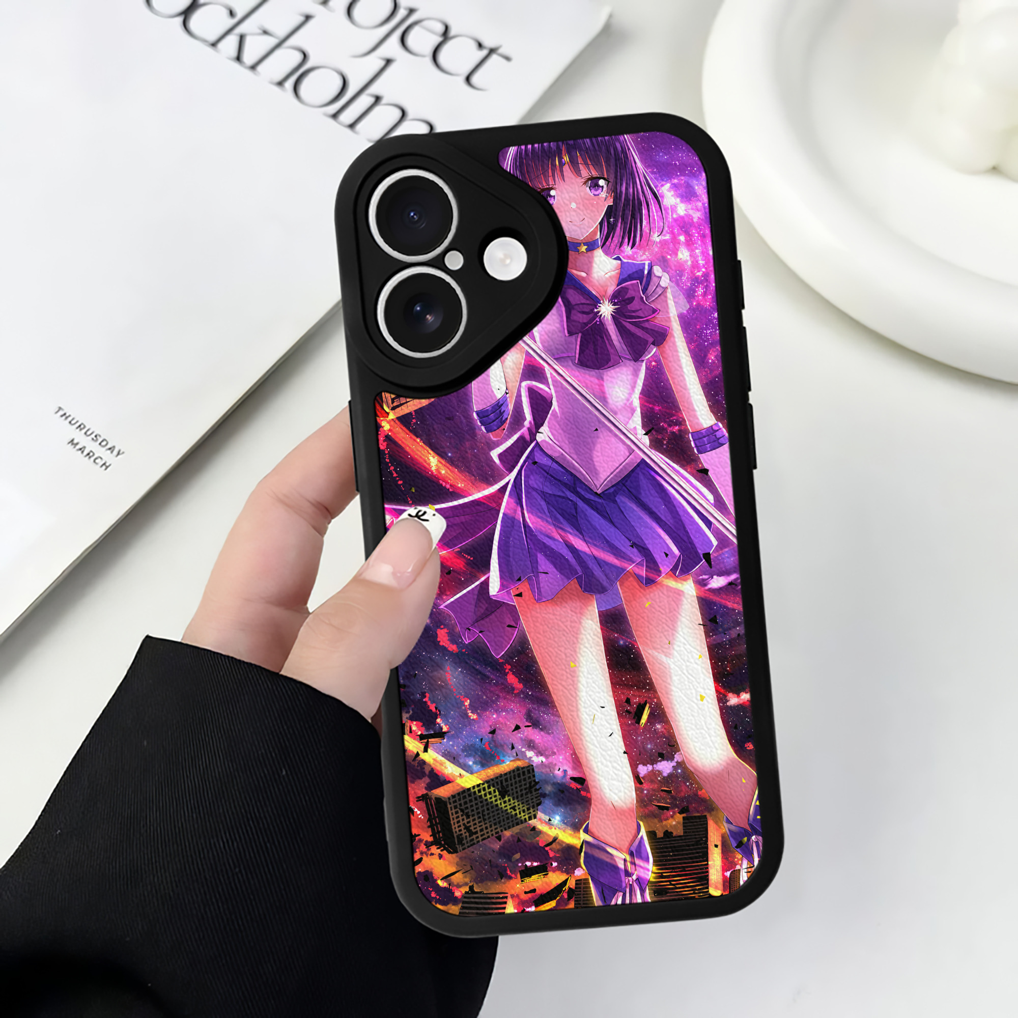 （画像用） 美少女戦士セーラームーン Sailor Moon 【iPhone 16シリーズ対応】シリコンスマホケース（レザー調） 材質：シリコン